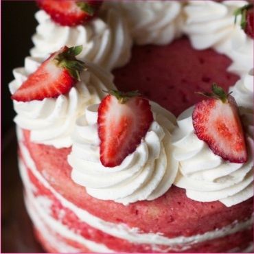 strawberry cake flavor